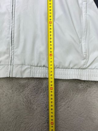 Cortavientos Adidas vintage de los 2000