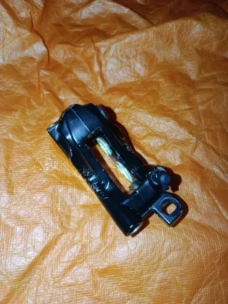 Pinza freno trasero Shimano BR-MT 520 4 pistones