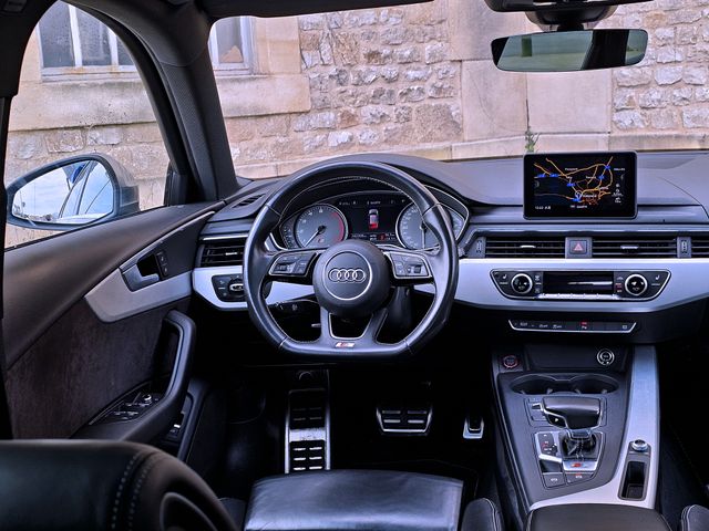 Audi A4 S4 3.0 354CV S-TRONIC DE REESTRENO !!!