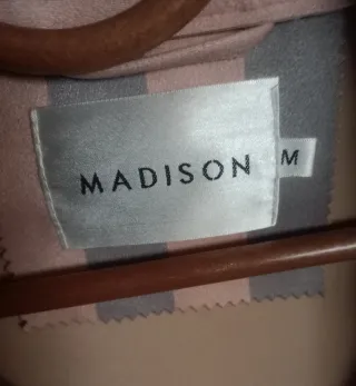 Gabardina de rayas gris y rosa