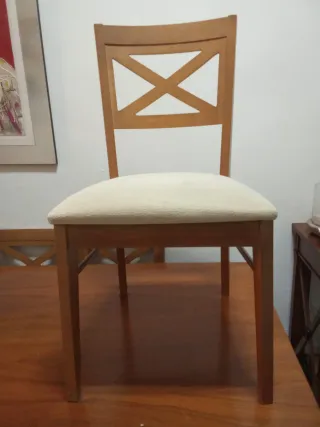 Mesa de comedor y 6sillas de buena calidad y buen