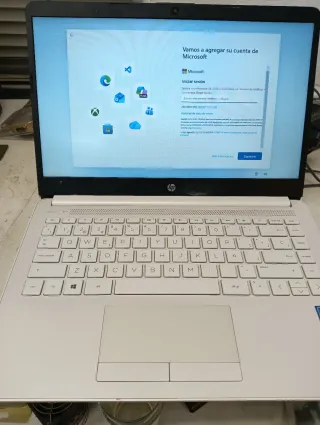 Portátil HP Laptop 14-df0003ns