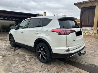 Toyota RAV4 2016