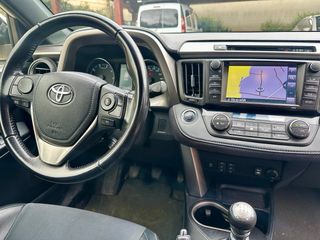 Toyota RAV4 2016