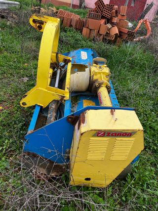 Desbrozadora de martillo zanon