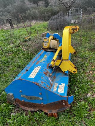 Desbrozadora de martillo zanon