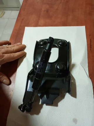 Pieza maletero Yamaha xmax 125 año 2018