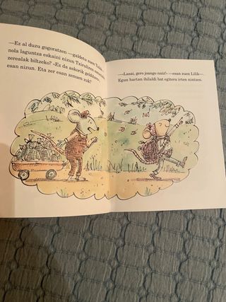 Libro infantil en euskera Talo eta Lili