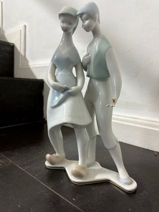 Figura porcellana santa clara