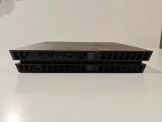 PS4 1TB + mando + 5 juegos