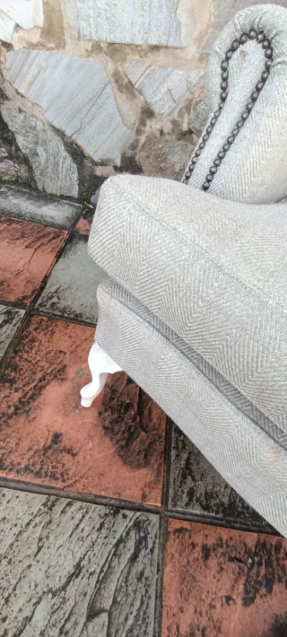 Pareja de sillones orejeros de calidad