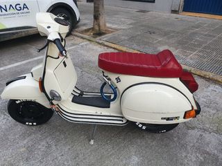 VESPA IRIS 200