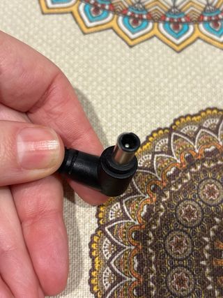 Cargador Sony portátil VGP-AC19V37