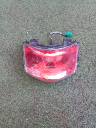 Piloto trasero completo honda pcx 125cc