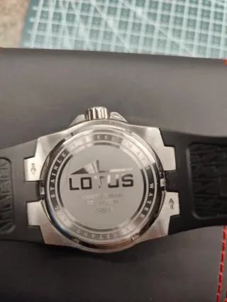 Reloj Lotus modelo 15805