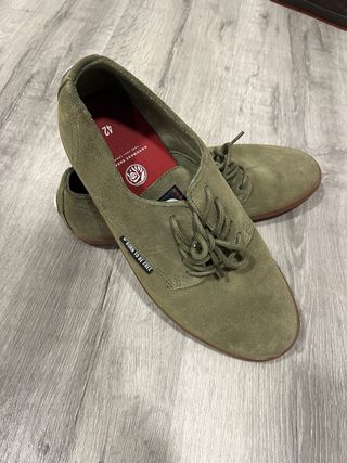 Zapatillas The North Face verde y marron.Perfectas