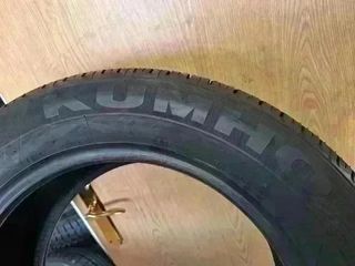 235 55 R17 99V Kumho - 1 neumático sin uso