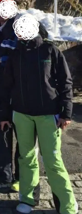 Pantalón esquí de chica. Talla S. En buen estado