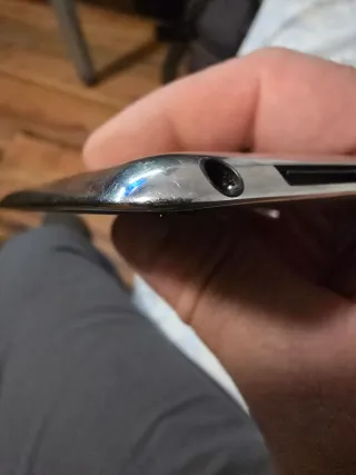 IPod Touch 4 GEN A1367 8GB Cristal roto funciona