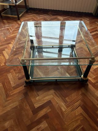 Mesa centro cuadrada de acero, latón y cristal