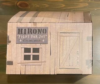 Peluche bambola Pop Mart Hirono Living Wild Fight