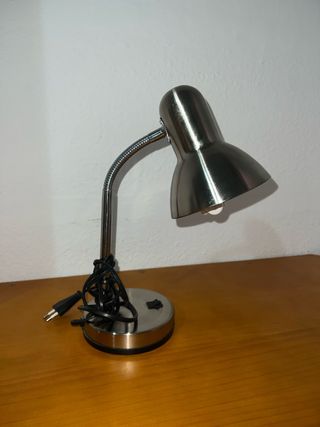 Flexo de escritorio con cable
