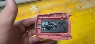 Taladro percutor y atornillador hilti