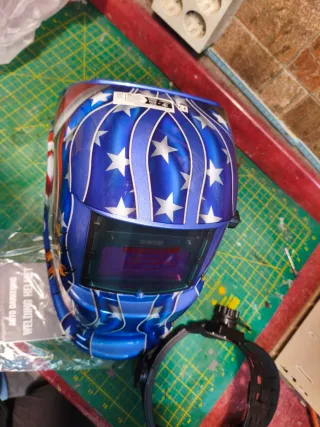 Casco pantalla electrónica para soldar