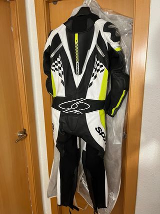 Mono Spyke 4 de una pieza