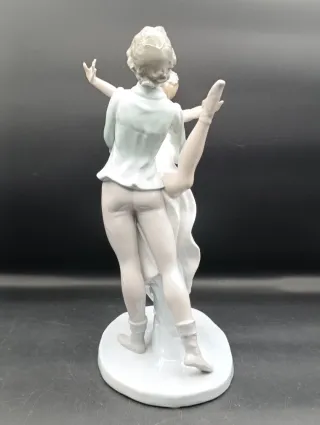 Figura Nao de Lladro Bailarines