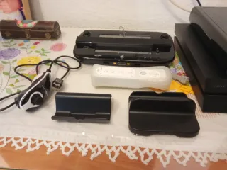Console Nintendo Wii U con quattro giochi.