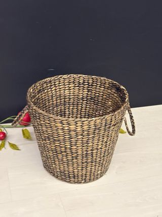 Cesta marrón mimbre con asas 37x31