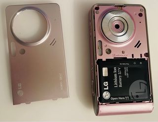 Teléfono movil vintage LG KU990i