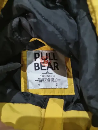 Chaquetón PullBear Amarillo Talla L