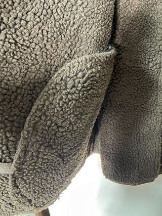 Chaquetón elegante y calentito. Sin estrenar