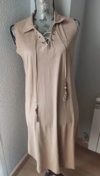 Vestido antelina beige Moewy
