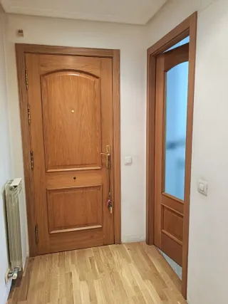 montaje de cocina, muebles, puertas y suelo