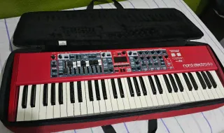 Nord Electro 6D 61 Teclas
