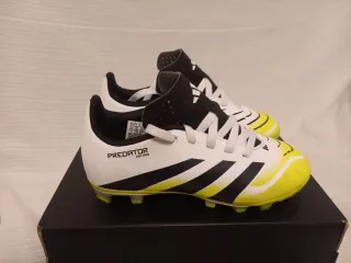 Botas niño fútbol nuevas