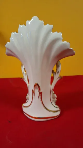 Jarron isabelino antiguo