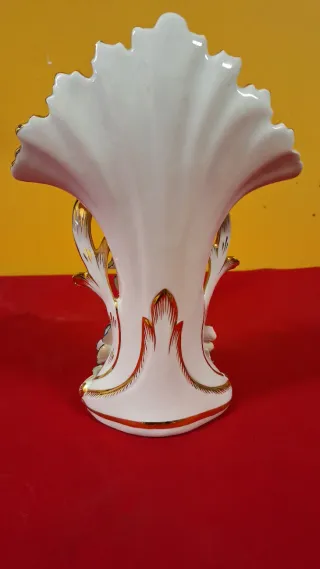 Jarron isabelino antiguo