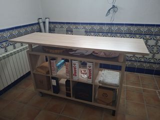 Barra bar para bodega color roble.