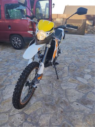 Um Dsr Ecx 125
