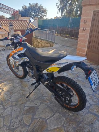 Um Dsr Ecx 125