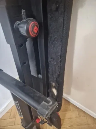 Banco abdominales y pesas domyos