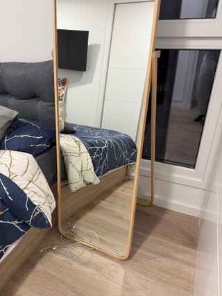 IKORNNES Espejo de pie, fresno, 52x167 cm