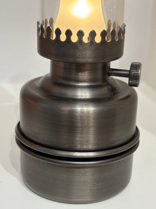 Lámpara estilo quinqué con luz LED