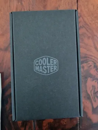 Torre de ordenador gaming nuevo.