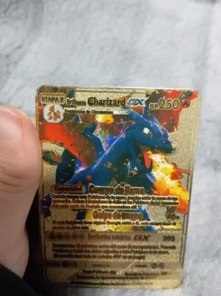 Carta Pokémon metalica