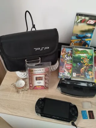 PSP 1004, giochi e film.